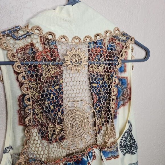 B.L.E.U Top Women's Large Multicolor Arabesque Lace Detail Rhinestone Open Front - Picture 5 of 8